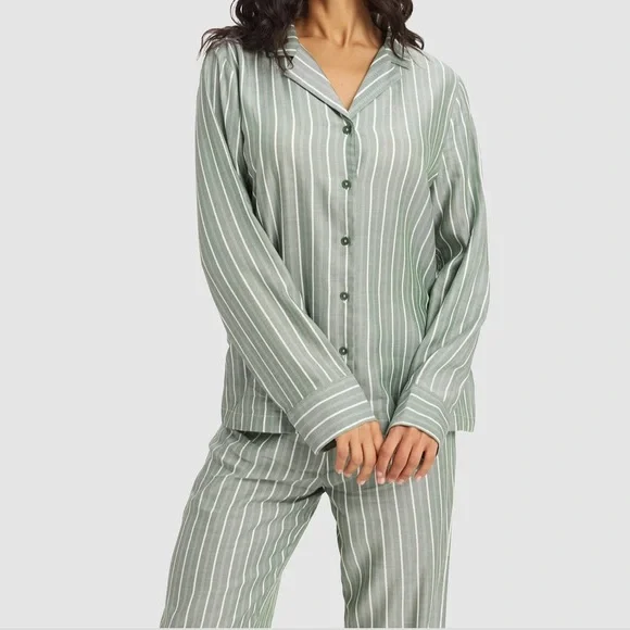 Cozy Earth Women's Soft Woven in Striped Jasper - Picture 3 of 6